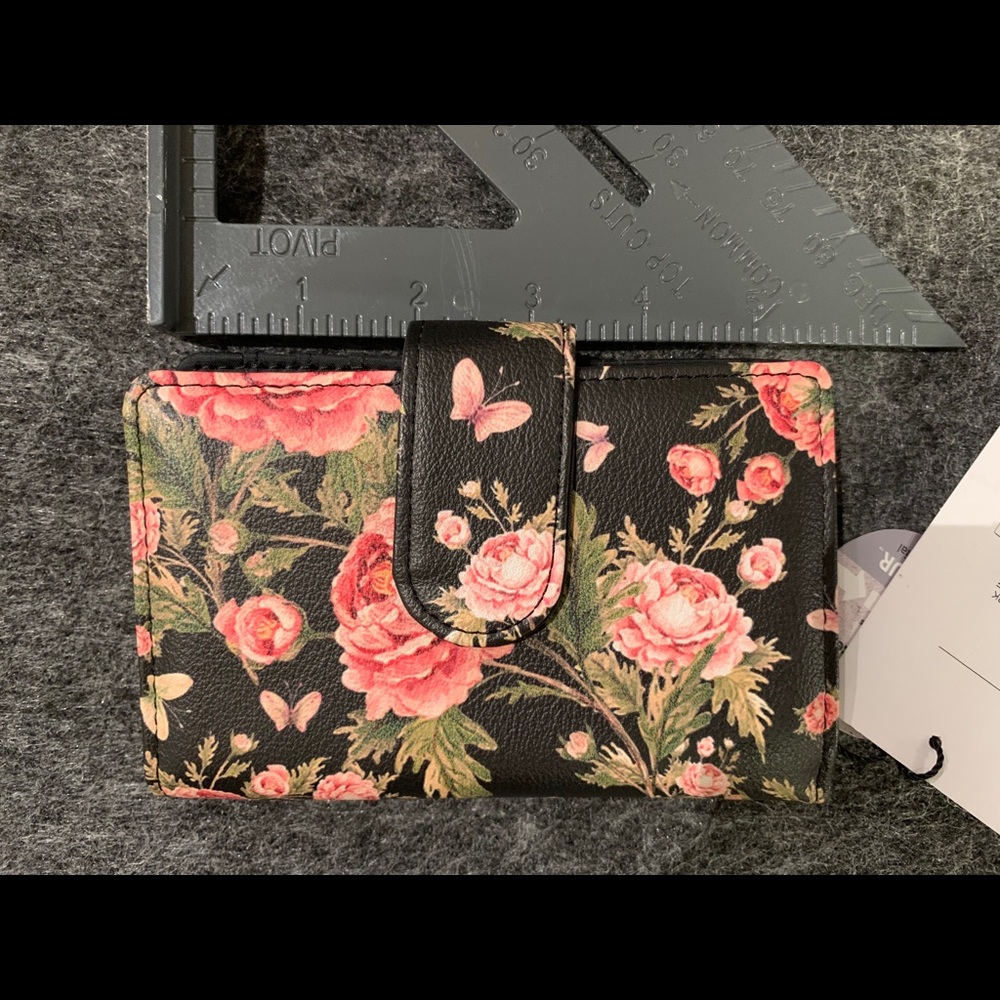 Wallet - Picture 7 of 8